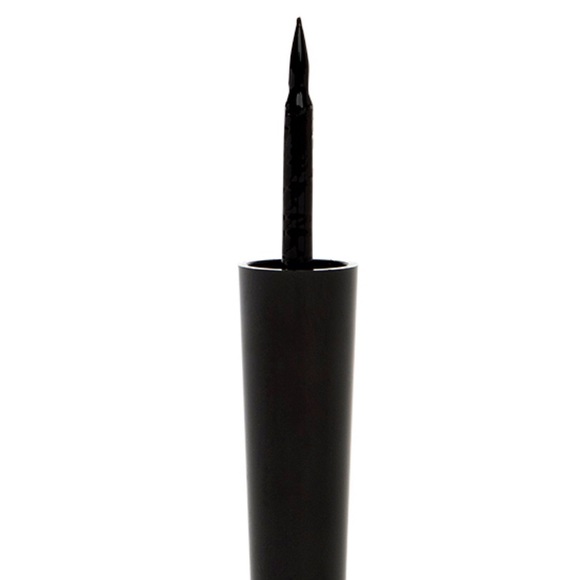 ✖️ AESTHETICA| BLACK Liquid Eyeliner - Picture 3 of 3